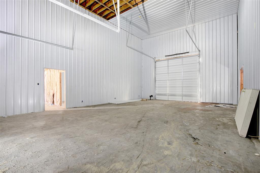 205 E Interstate 30 Svc Road Property Photo 16
