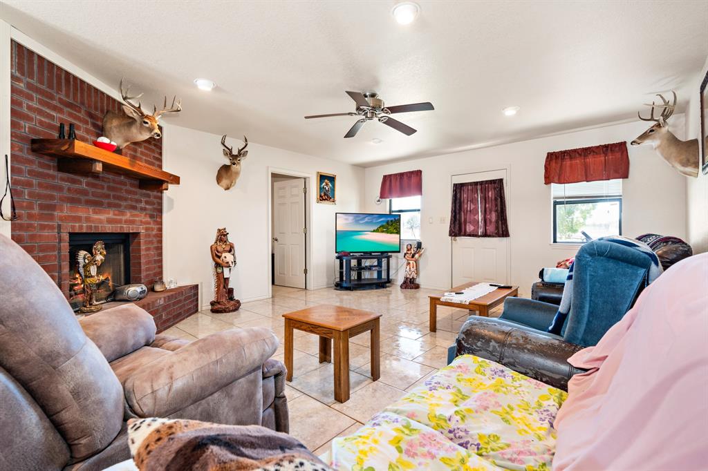 7402 Cr 137 Property Photo 7