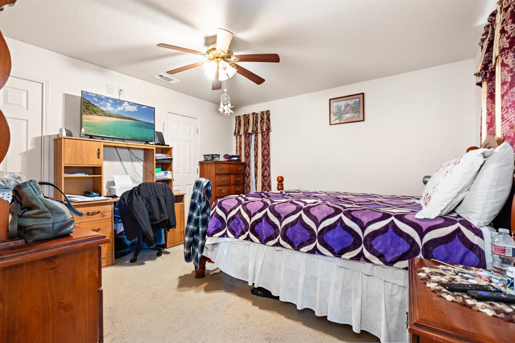 7402 Cr 137 Property Photo 11