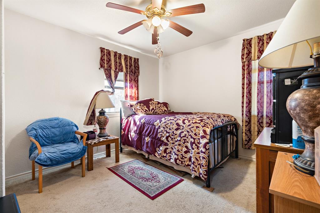 7402 Cr 137 Property Photo 13