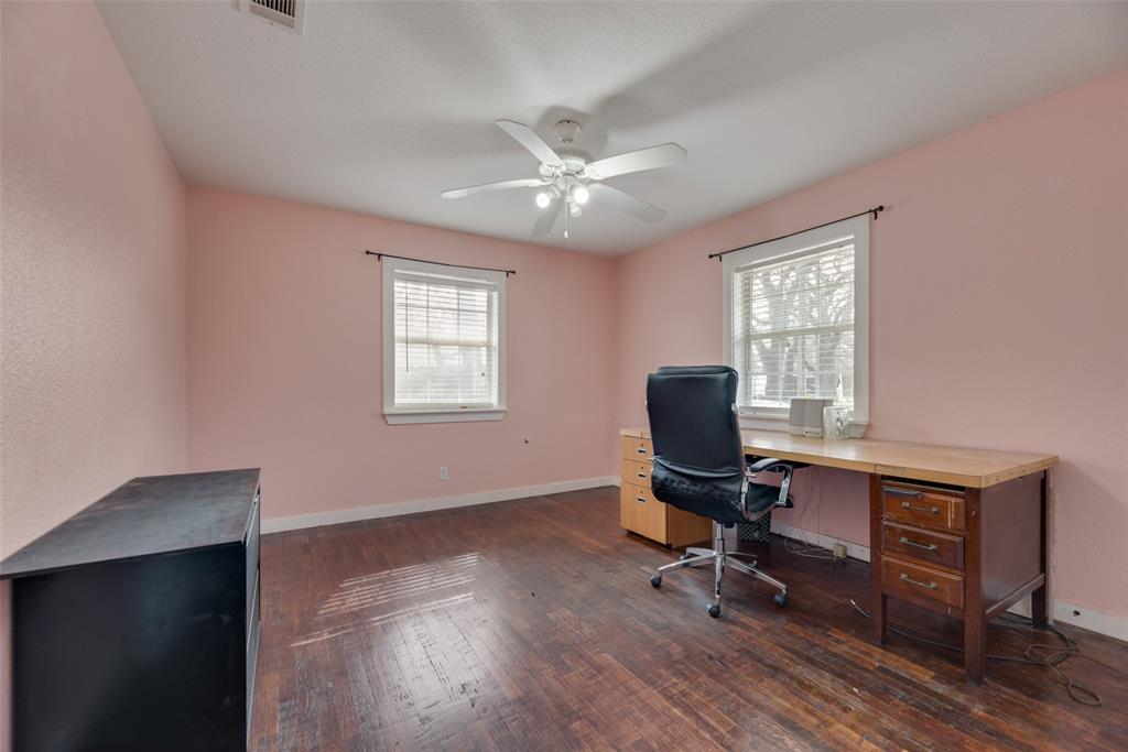 718 Collins Drive Property Photo 18