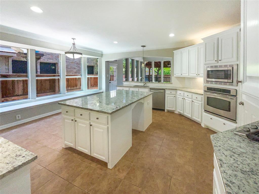 650 Griffin Street Property Photo 7