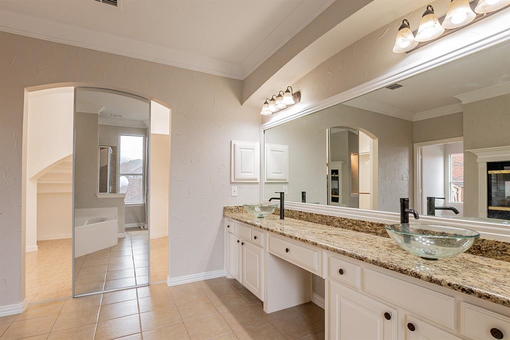 650 Griffin Street Property Photo 23