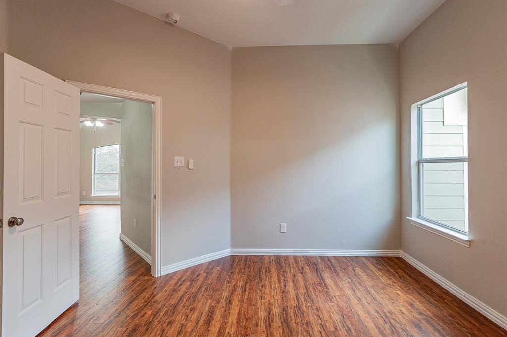 650 Griffin Street Property Photo 28