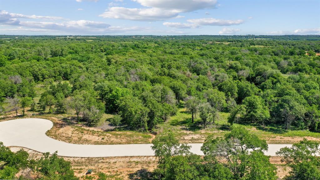 8016 Oak Grove Court Property Photo 6