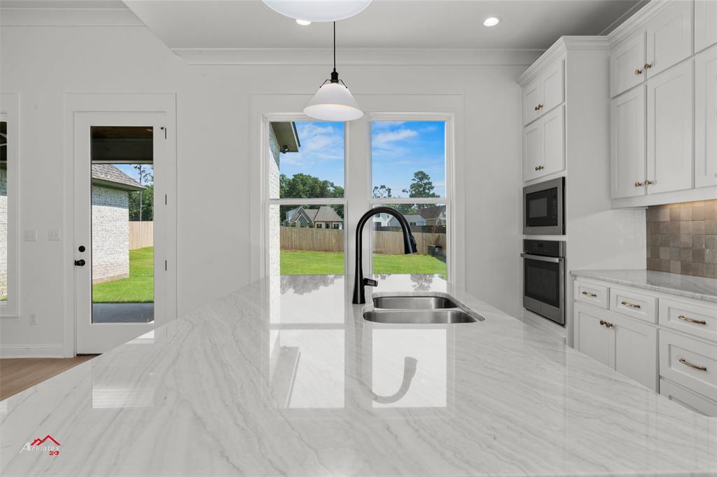 174 Creston Lane Property Photo 14
