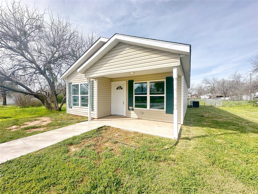 1305 Blewett Street