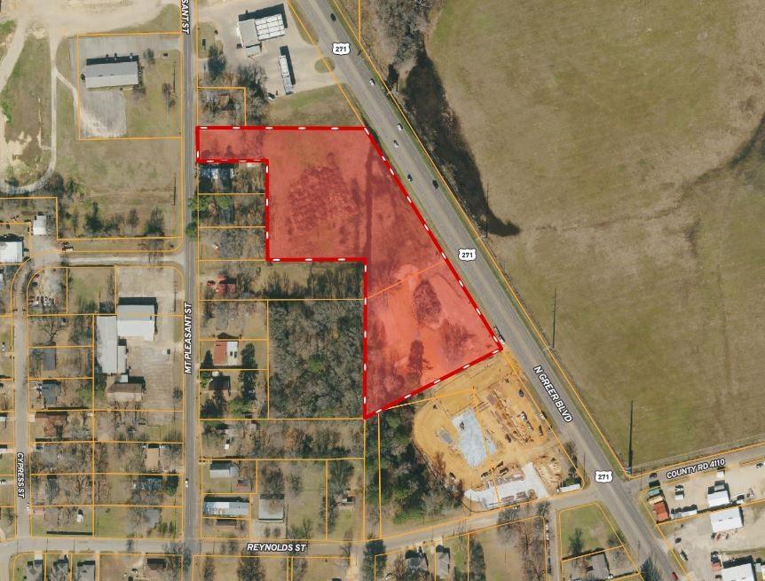 700 N Greer Boulevard Property Photo 3