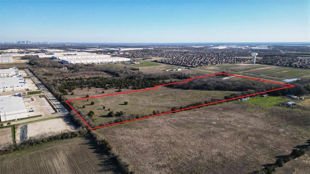 2105 N Houston School Road Property Photo 2