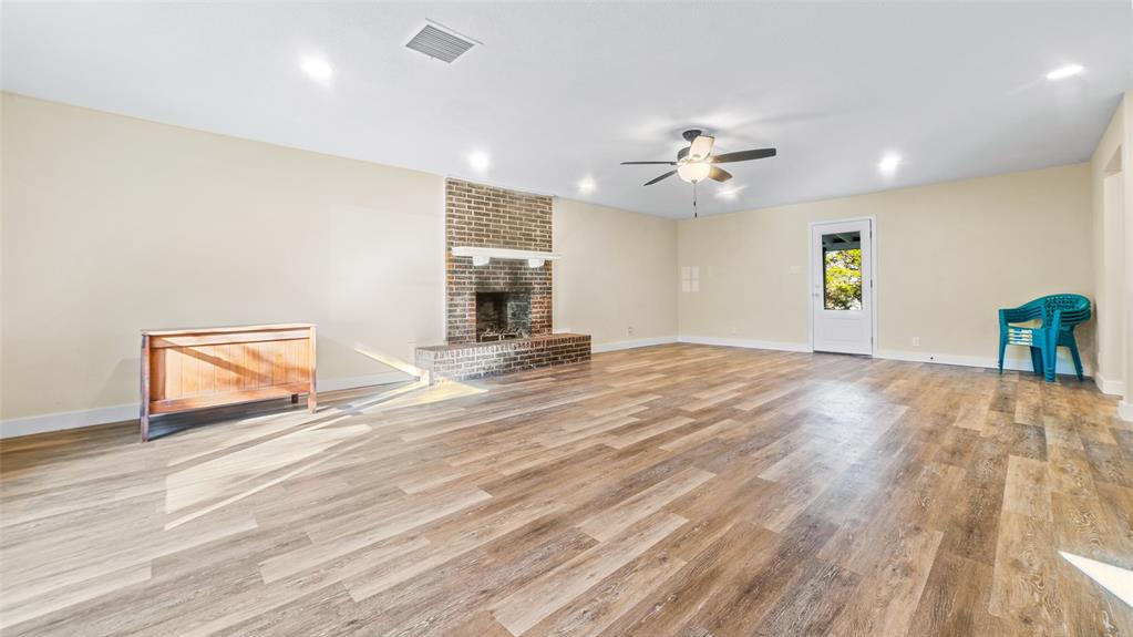 1203 Mountainside Drive Property Photo 4