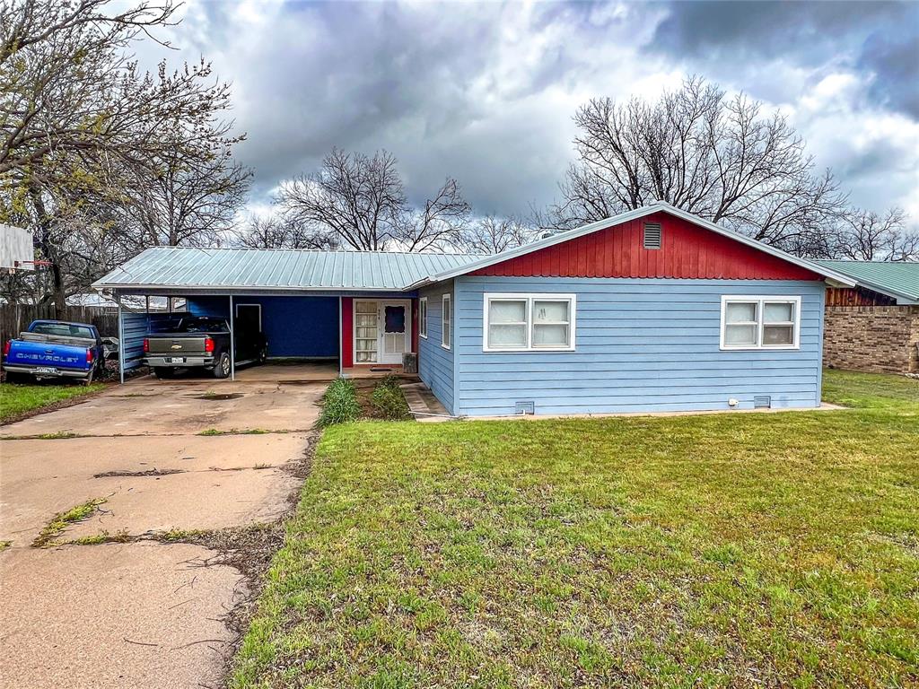 904 4th Street Property Photo