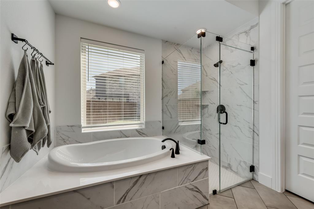 2716 Runnels Court Property Photo 15