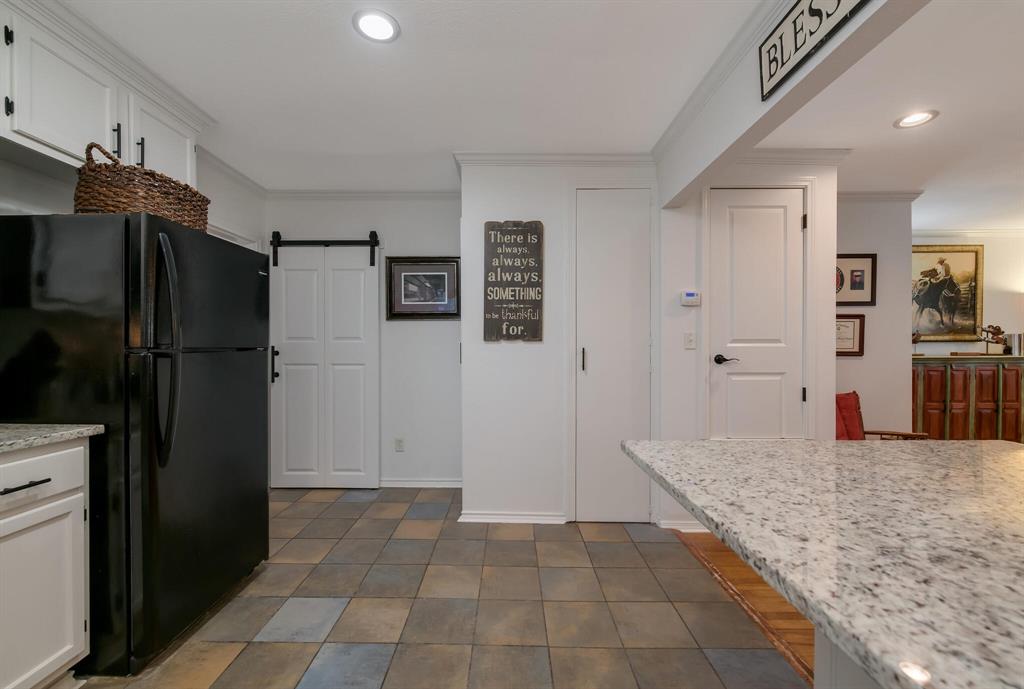 403 N Avenue Property Photo 19
