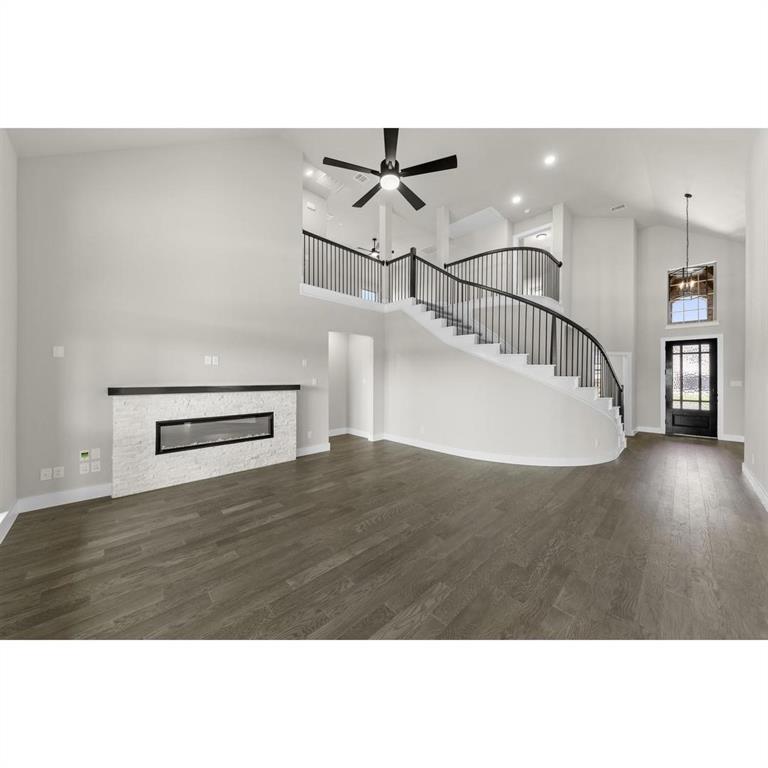 421 Curtiss Drive Property Photo 13
