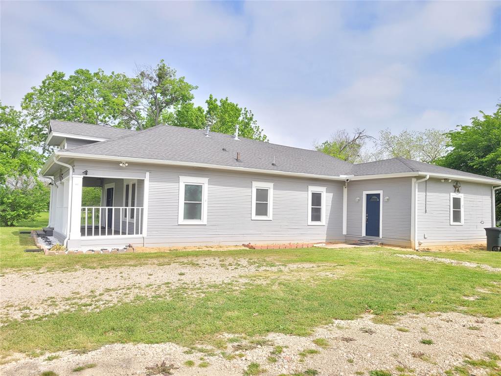 802 E Broad Street Property Photo 7