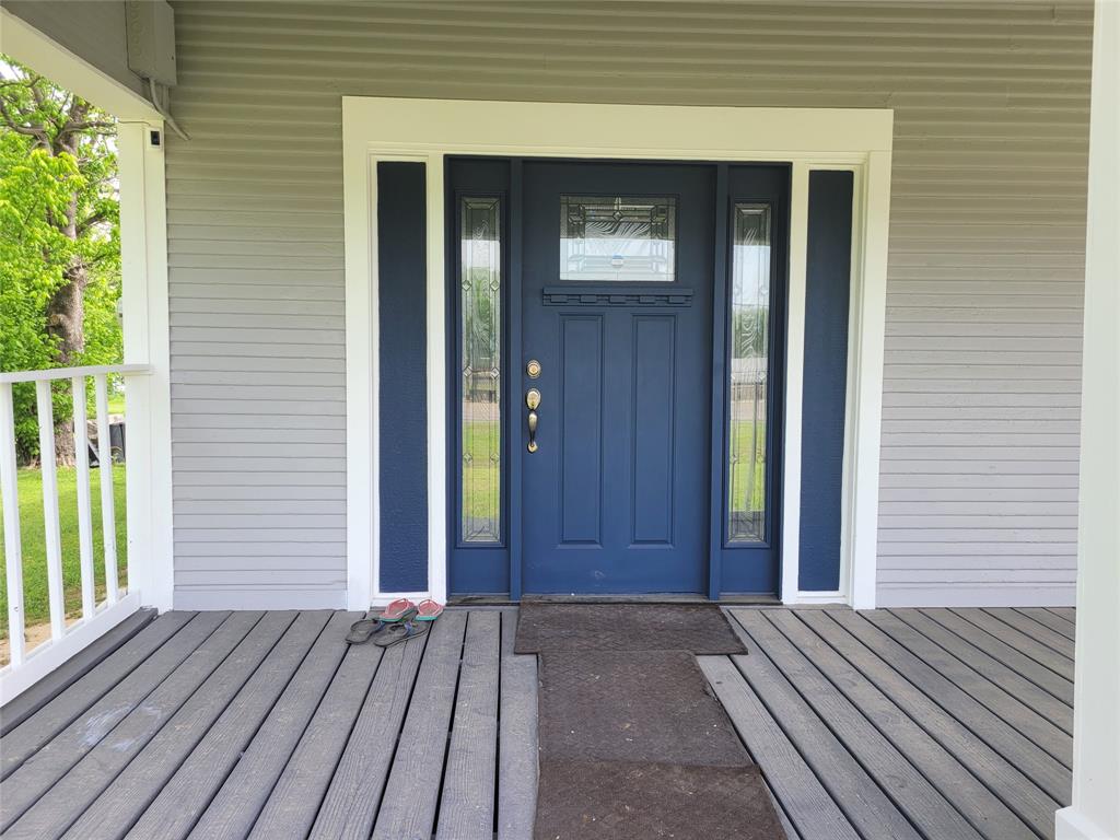 802 E Broad Street Property Photo 9