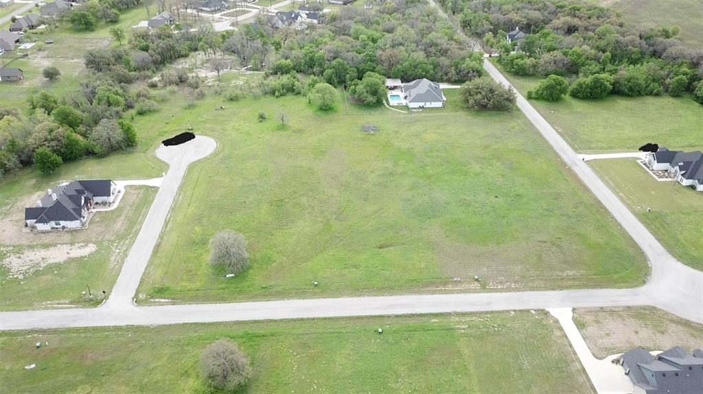 200 Salt Creek Court Property Photo 9