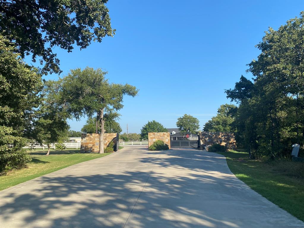 200 Salt Creek Court Property Photo 10