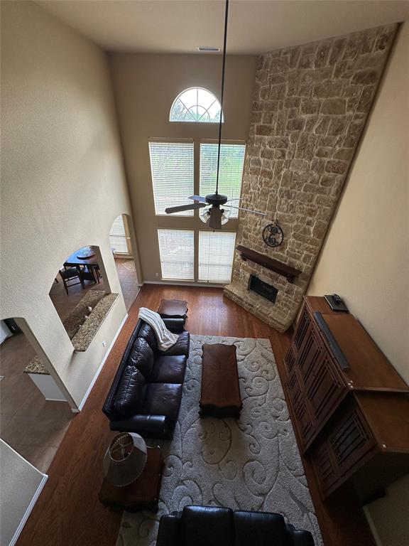 8912 Hawley Drive Property Photo 4