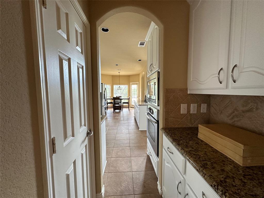 8912 Hawley Drive Property Photo 8