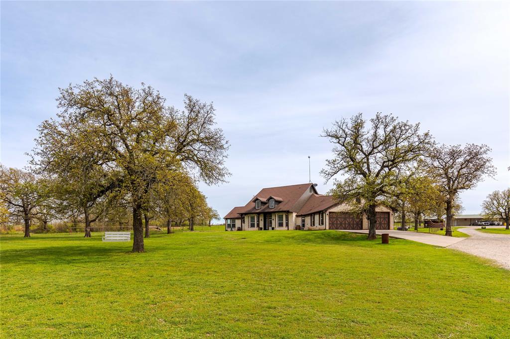 318 E Lone Star Road Property Photo 1