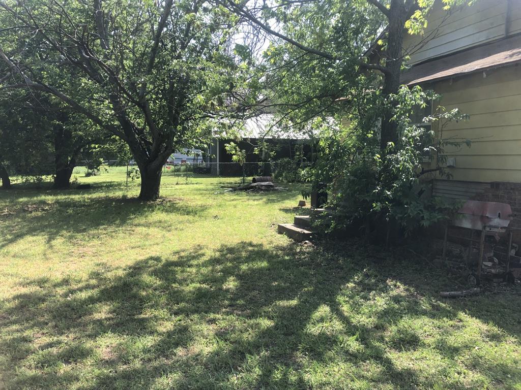 225 N Mills Street Property Photo 16