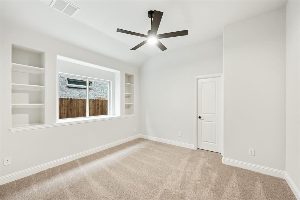 2316 Saint Andrews Way Property Photo 12