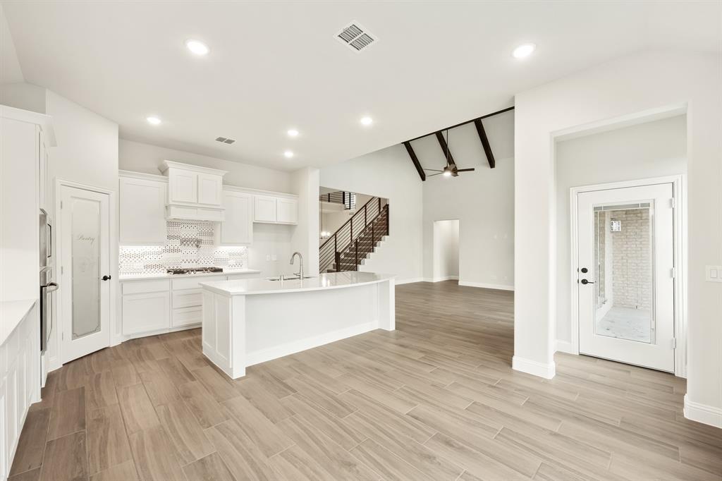 2316 Saint Andrews Way Property Photo 20