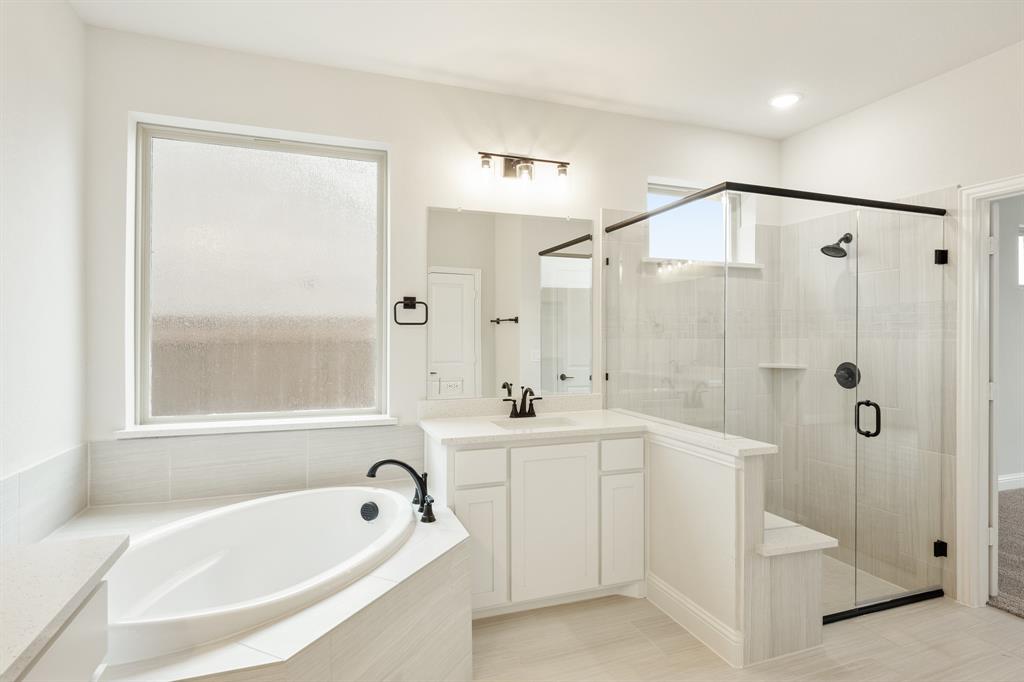 2316 Saint Andrews Way Property Photo 26