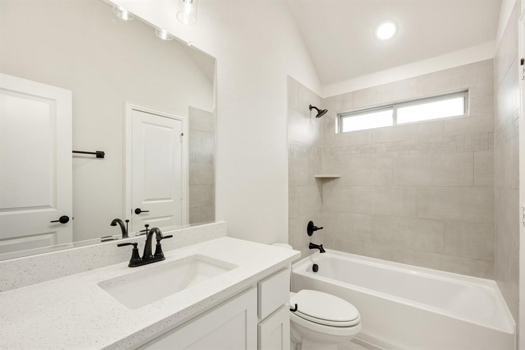2316 Saint Andrews Way Property Photo 30
