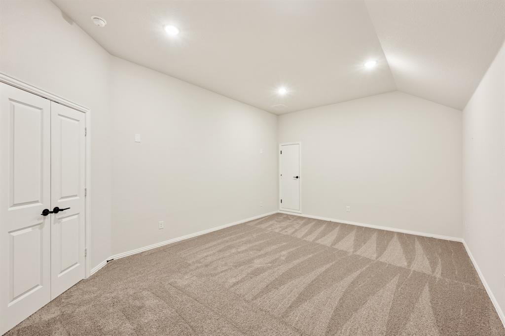 2316 Saint Andrews Way Property Photo 33