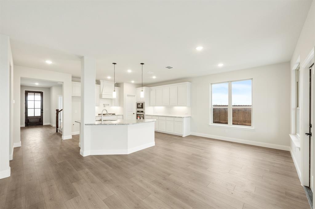 2304 Saint Andrews Way Property Photo 14