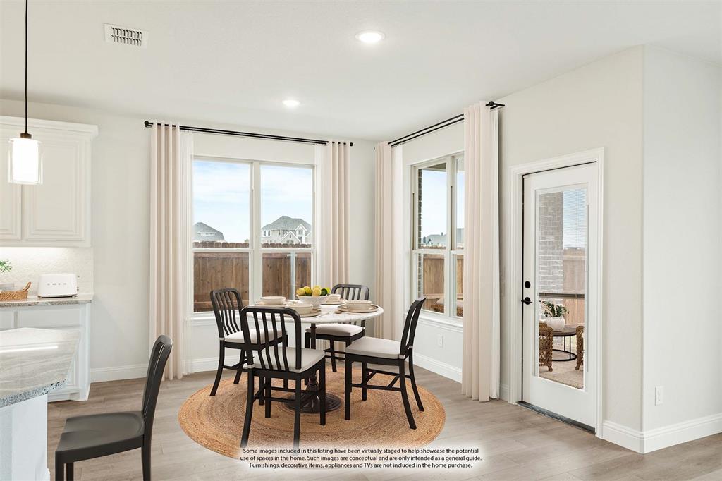 2304 Saint Andrews Way Property Photo 16