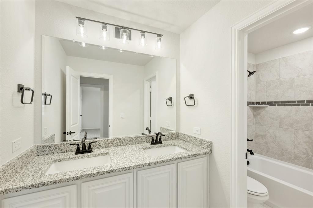 2304 Saint Andrews Way Property Photo 36