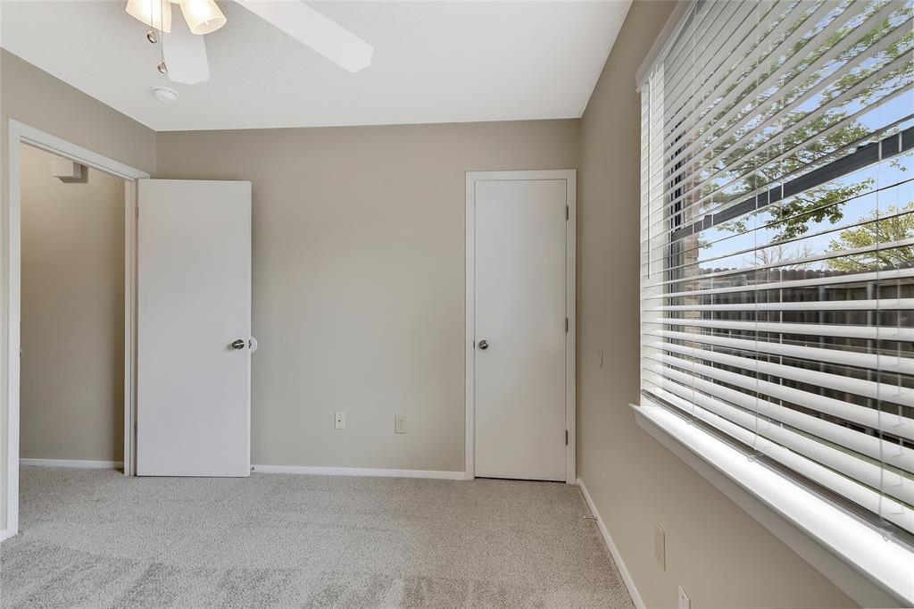 324 Gloria Street Property Photo 25
