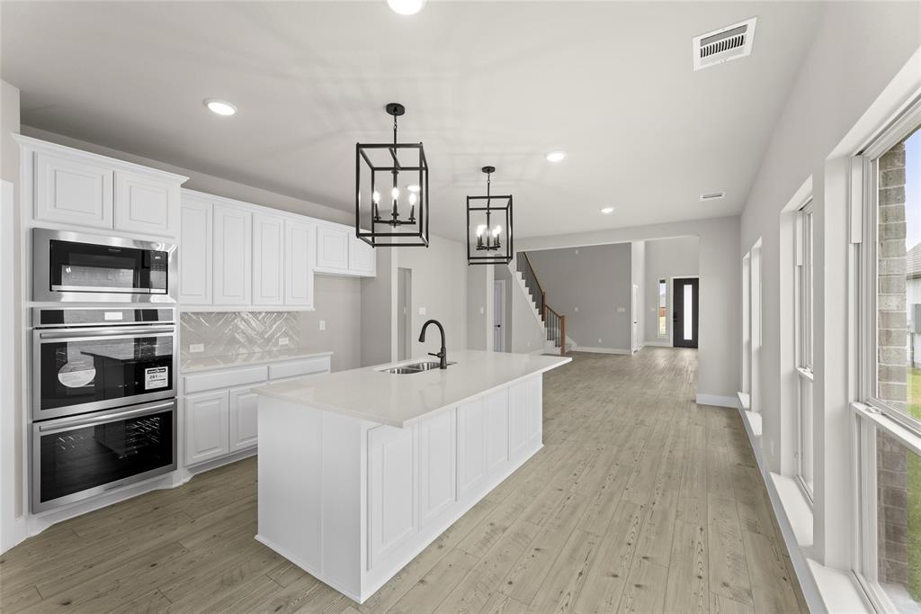3108 Summer Rain Lane Property Photo 13