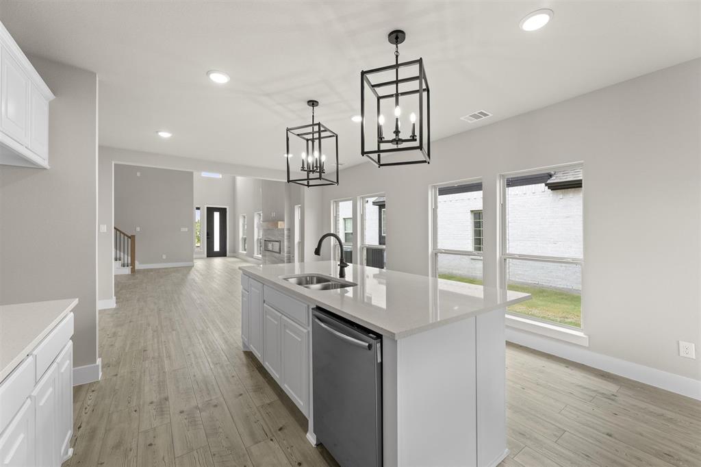 3108 Summer Rain Lane Property Photo 15