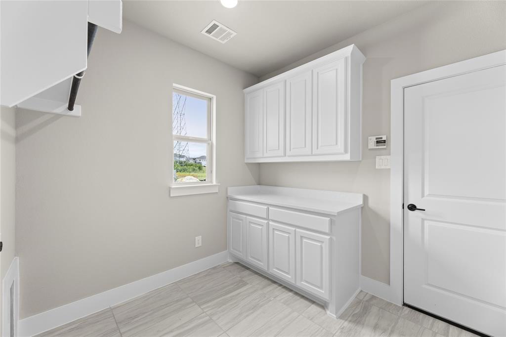 3108 Summer Rain Lane Property Photo 23