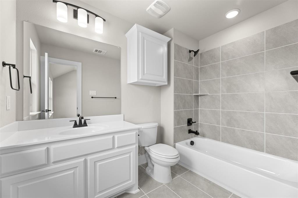 3108 Summer Rain Lane Property Photo 26