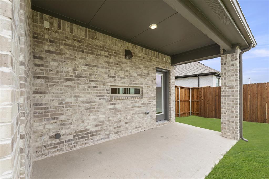 3108 Summer Rain Lane Property Photo 27
