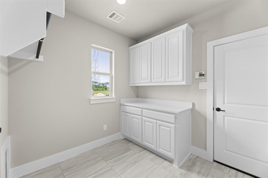3108 Summer Rain Lane Property Photo 27