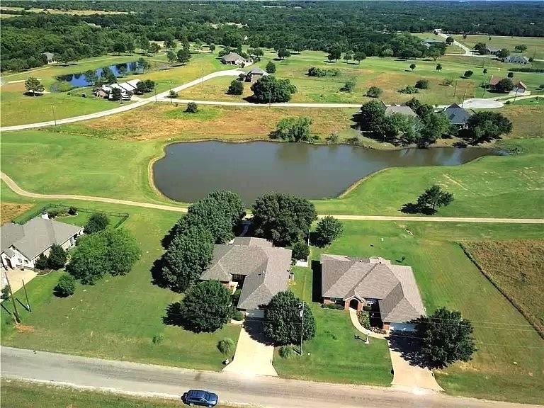 1684 Creekside Court Property Photo 14