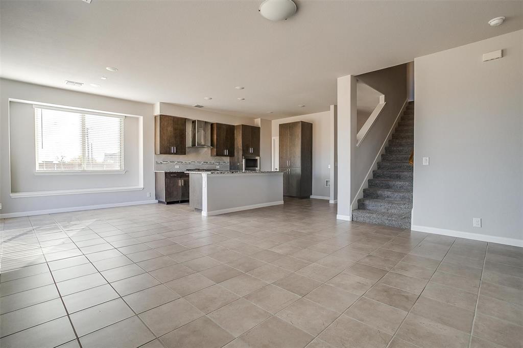 10501 Beacon Ridge Drive Property Photo 10