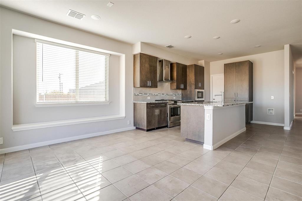 10501 Beacon Ridge Drive Property Photo 11