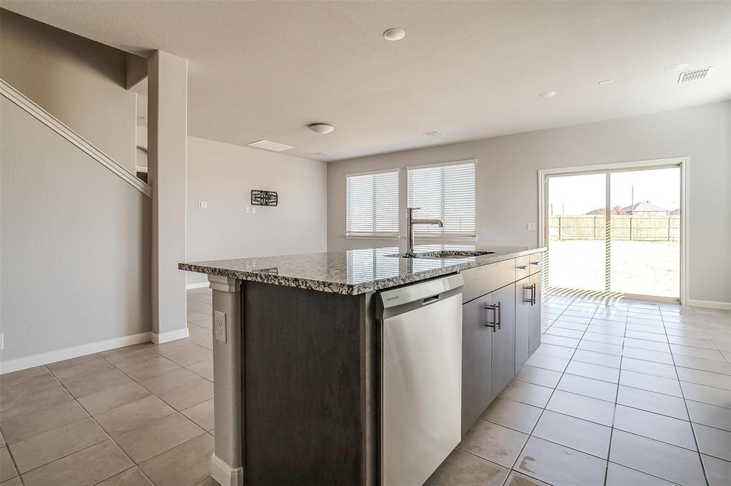 10501 Beacon Ridge Drive Property Photo 13