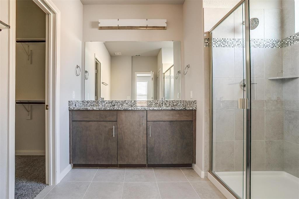 10501 Beacon Ridge Drive Property Photo 21