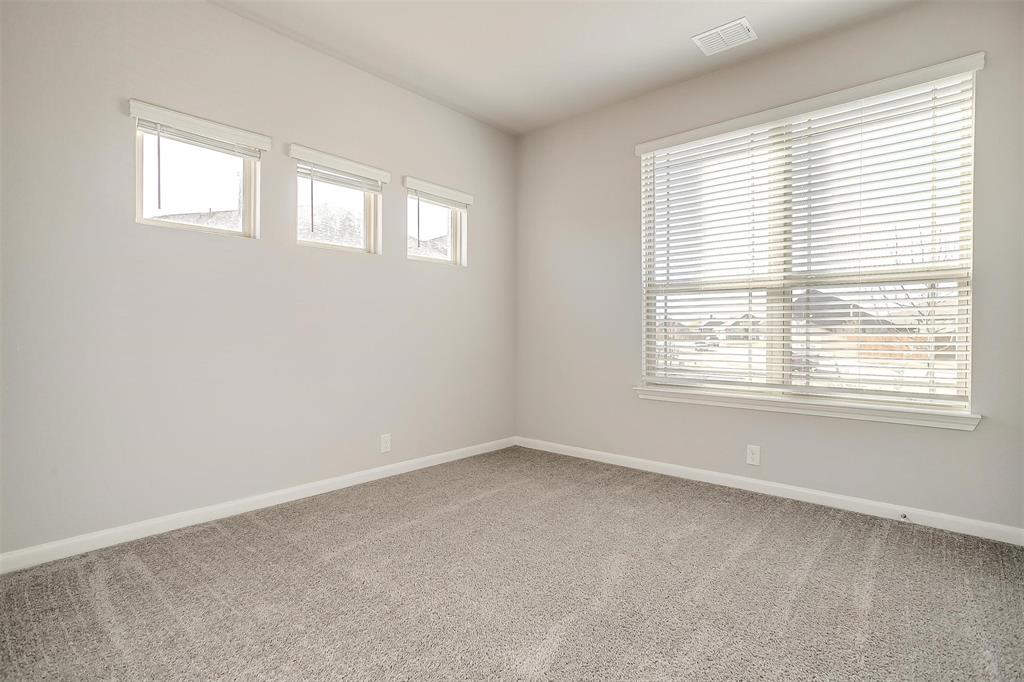 10501 Beacon Ridge Drive Property Photo 33