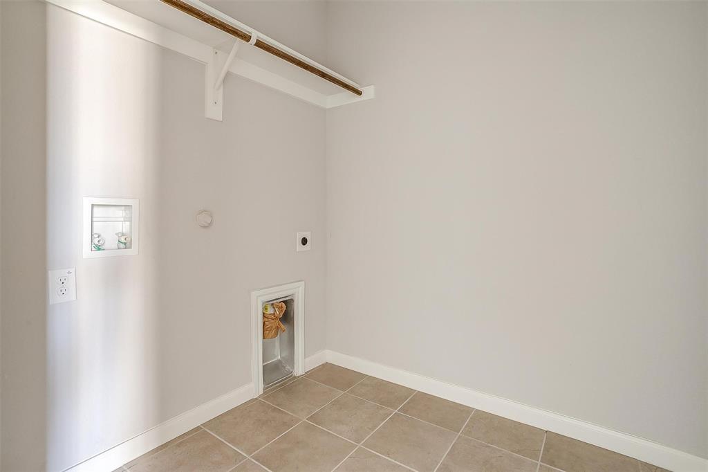 10501 Beacon Ridge Drive Property Photo 35