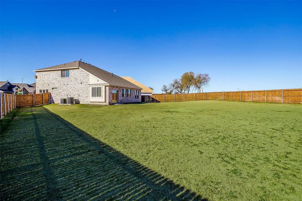 10501 Beacon Ridge Drive Property Photo 38
