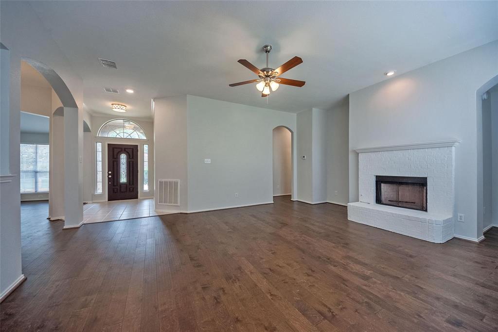 6013 Sidney Lane Property Photo 6